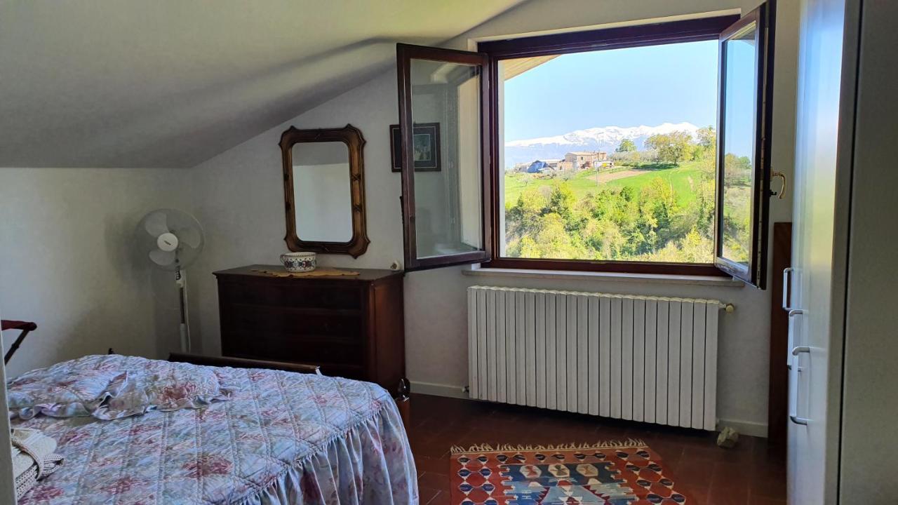 Bed and Breakfast Casa Ciuffina à Civitella Casanova Extérieur photo